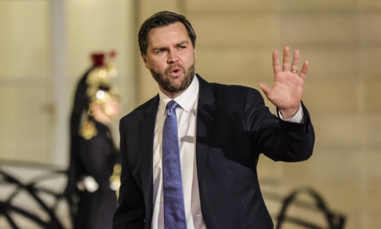 Пакистан иска Ванс да преговаря с Иран, не Уиткоф или Къшнър